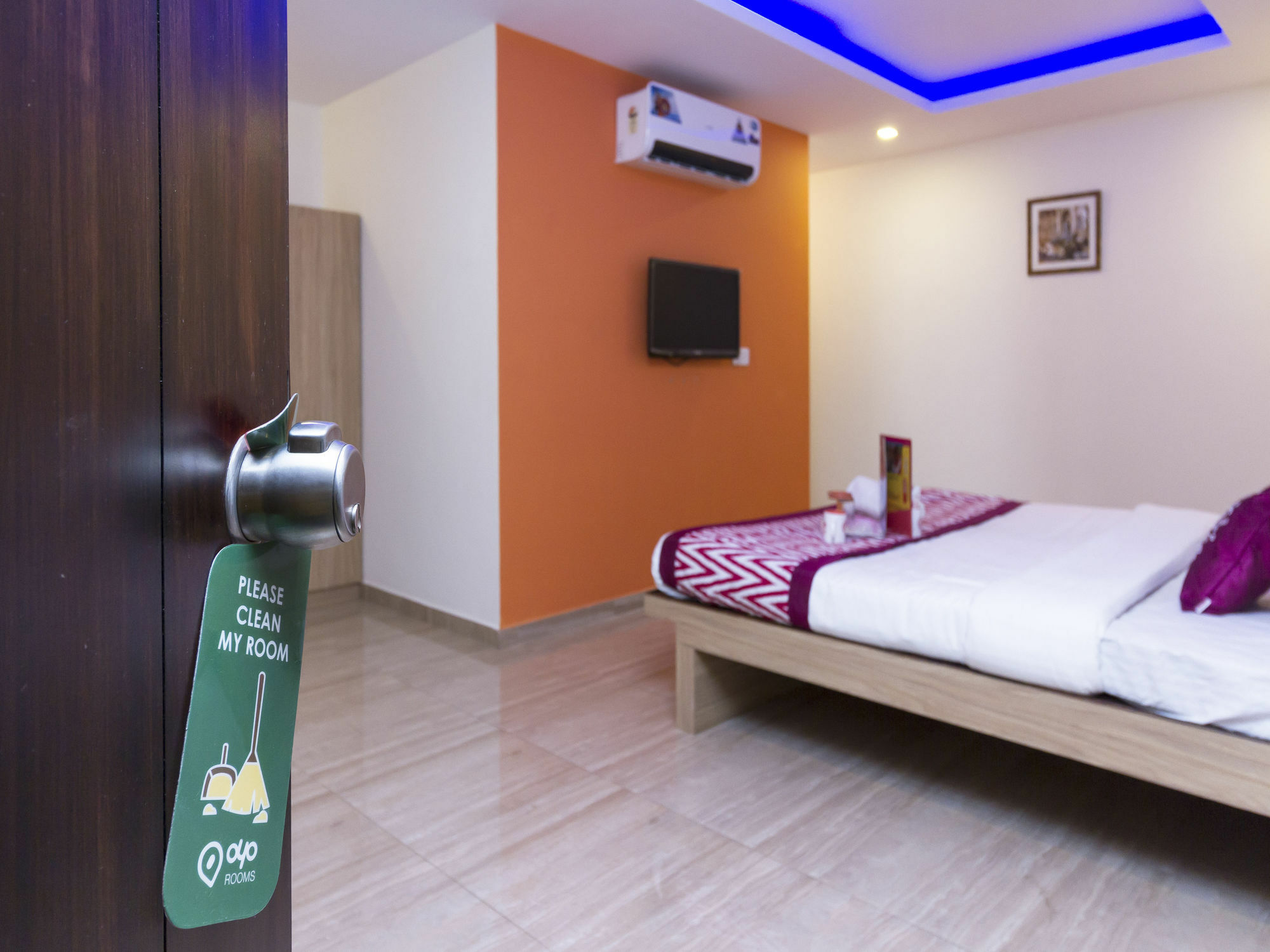 Oyo 2183 Hotel Fortune City Kammasandra Экстерьер фото